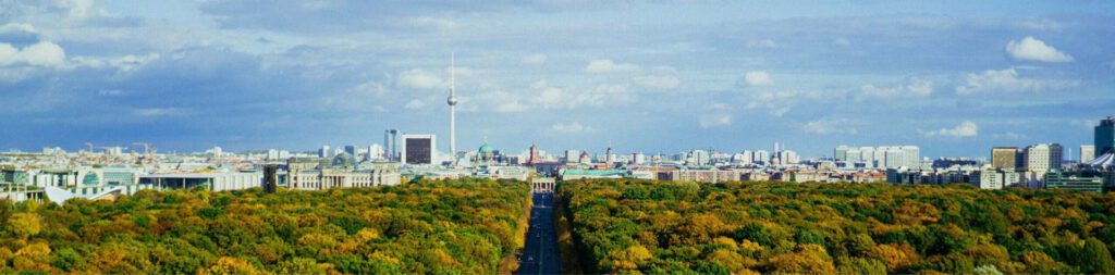 Blick von der Siegessäule auf die Berliner Skyline
